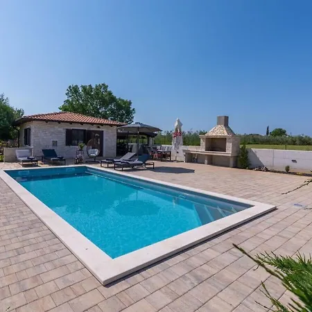 Casa Claudia Villa